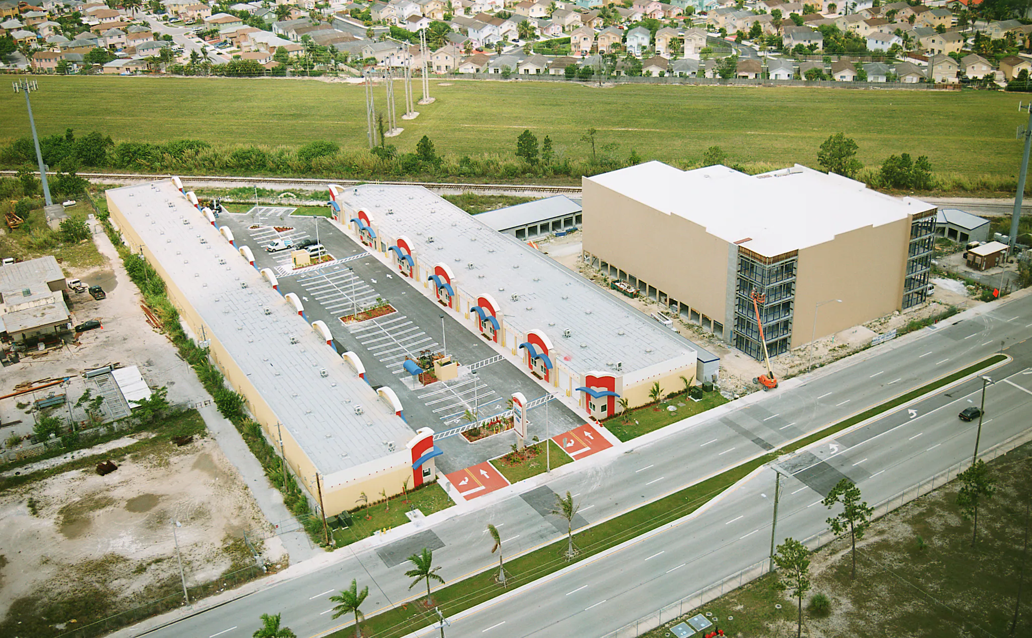 May 2007 aerial: Kendall Commerce Park complete in the foreground with Big Key Self Storage under construction behind it
